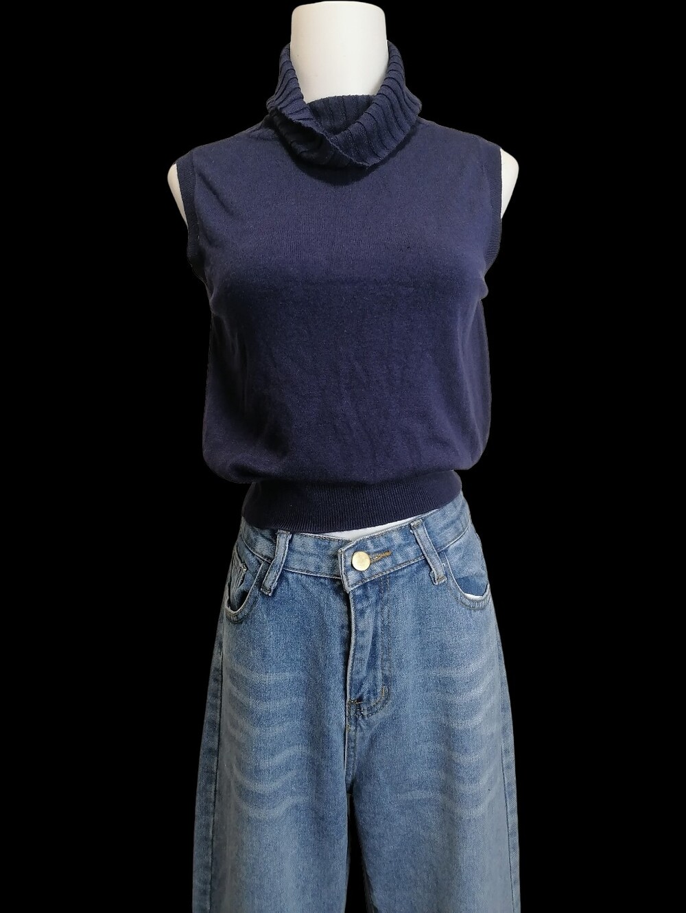 🐬🐬Navy Sleeveless Turtleneck Knit Top (B2G1 Free)